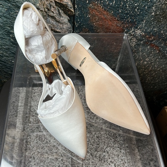 OZARA II - CRYSTAL HEEL POINTED TOE BRIDAL PUMP - WHITE - Picture 7 of 15